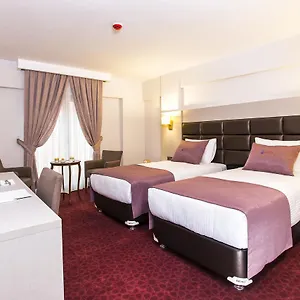 Otel Perla Arya